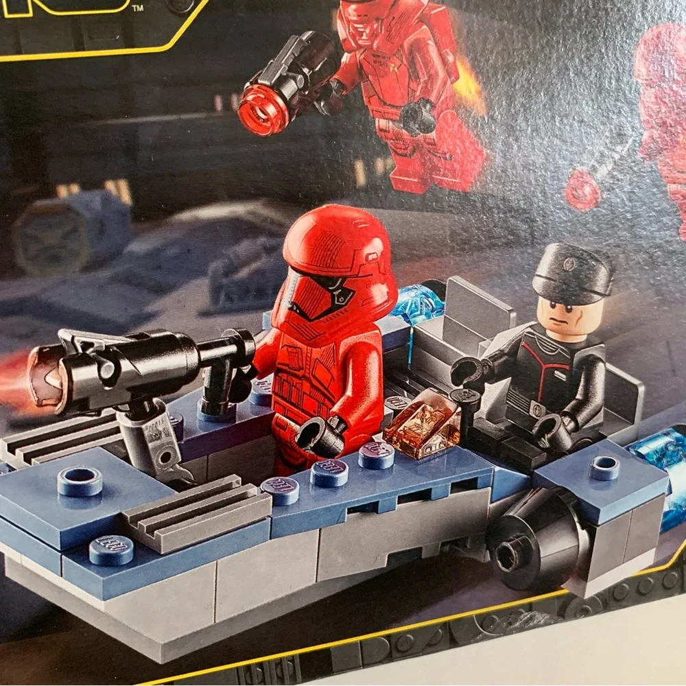 Lego Star Wars 4 minifigures and ship pack